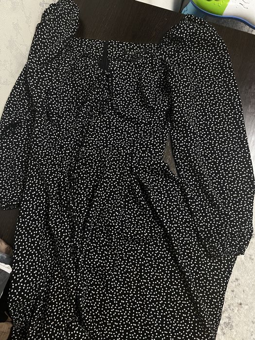 Платья новые размер 42