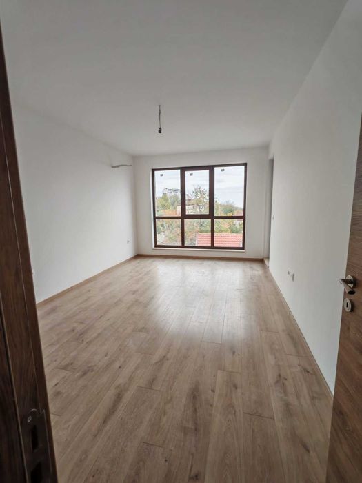 Дава се под наем Тристаен апартамент в Варна, Бриз - 113 кв.м за 299000 € - Снимка #1