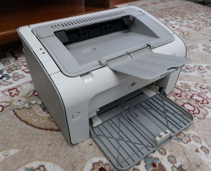 Принтер HP 1102 чёрно-белый лазерный