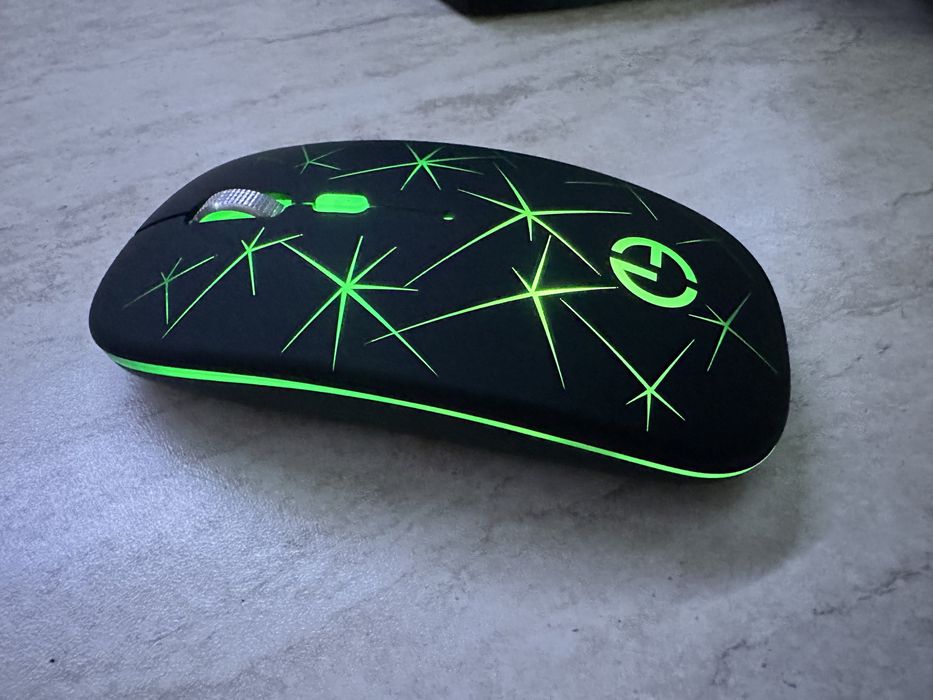 Безжична Мишка с RGB подсветка Супер Тънка