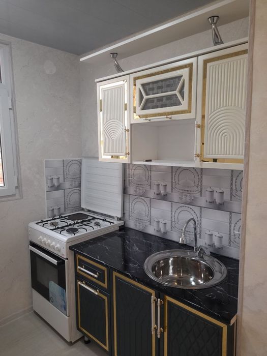 Jizzax shahar Mikrayon 3/1 da 2 xonali uy sotiladi..