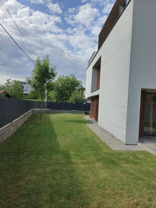 Închiriez duplex Europa/Zorilor