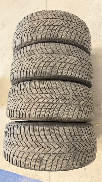 Продавам гуми . Bridgestone Blizzak 245/50/18