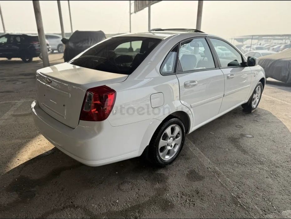 Jentra sotiladi yengi