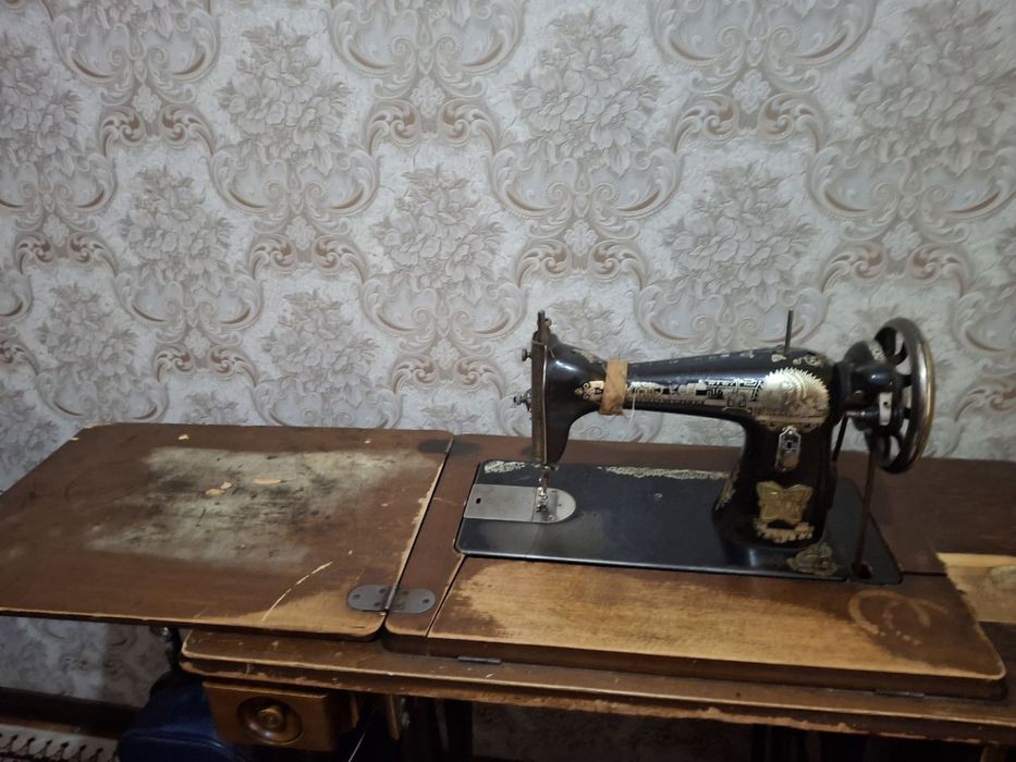 Тикув машинаси б/у расмдагидек