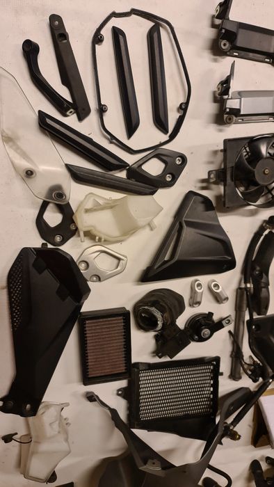 Carene plastice BMW R1200GS / Adventure K51 protectii bobine radiator