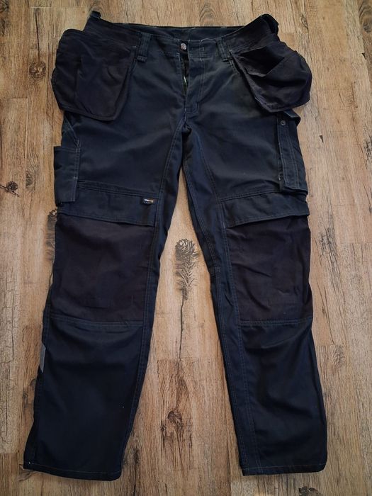 Pantaloni și salopete munca