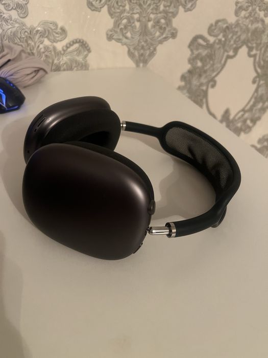 AirPods Max в хорошем состояний