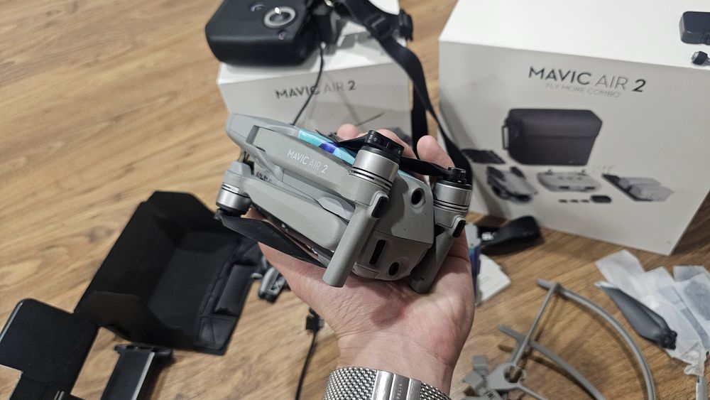 Drona DJI mavic Air2 - Full accesorii,Fly More combo
