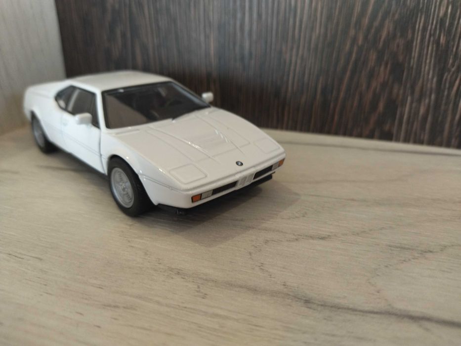 Метална количка BMW M1 !!!
