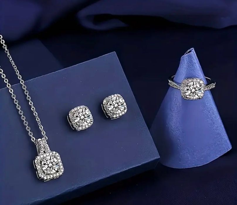 Прекрасен комплект бижута