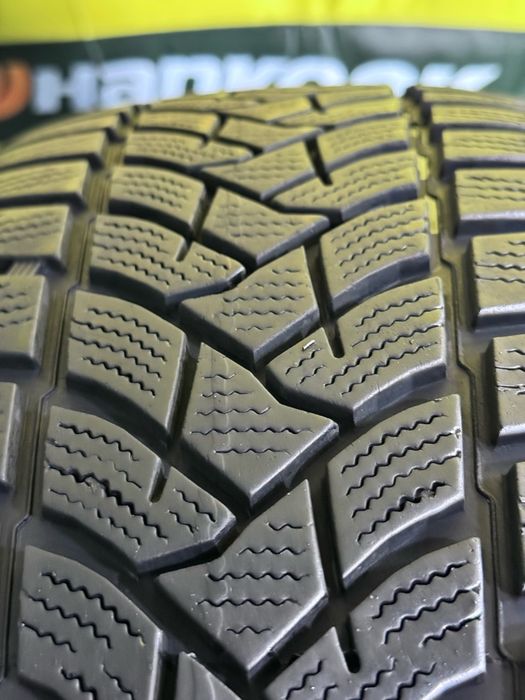 205/60R16 Dunlop 7,6-6,8mm 2023 stare foarte buna