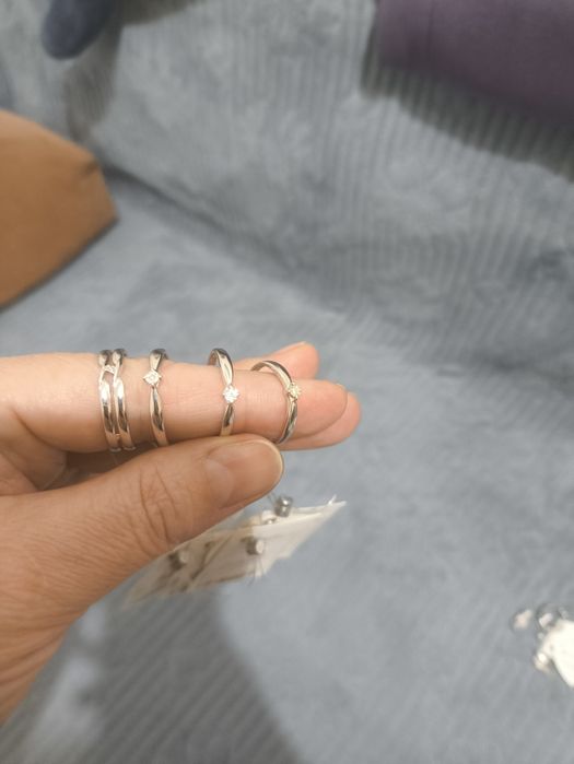 Серебряные украшения продаю