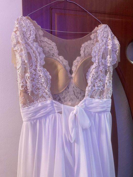 Vand rochie mireasa