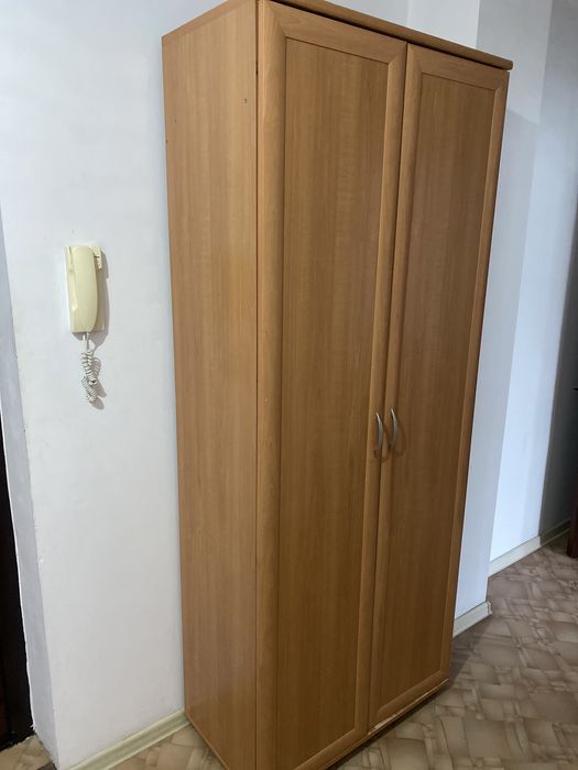 Продам шкафчик для прихожей