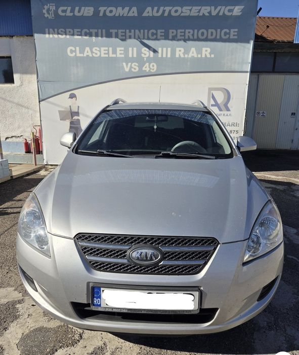 KIA Ceed 1.4 benzina anul 2008 Break