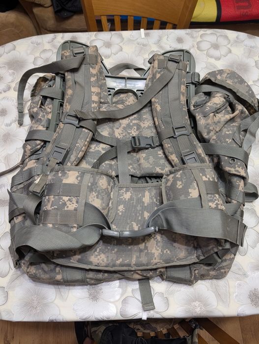 Оригинална US Army Раница MOLLE II Large Rucksack (UCP) - ПЪЛЕН КОМПЛЕ