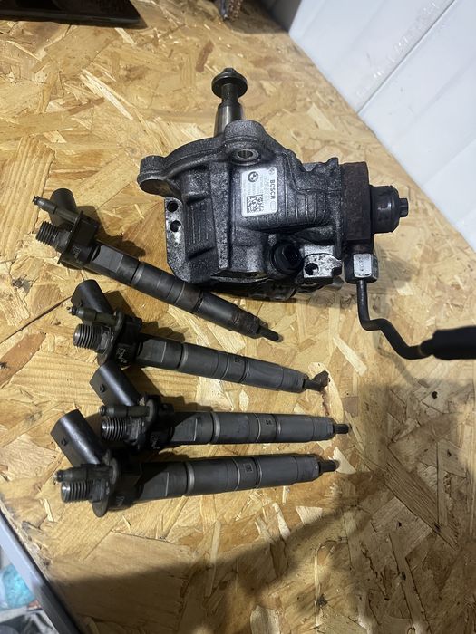 Помпа и дюзи за бмв n47d20a bmw 320d 520d