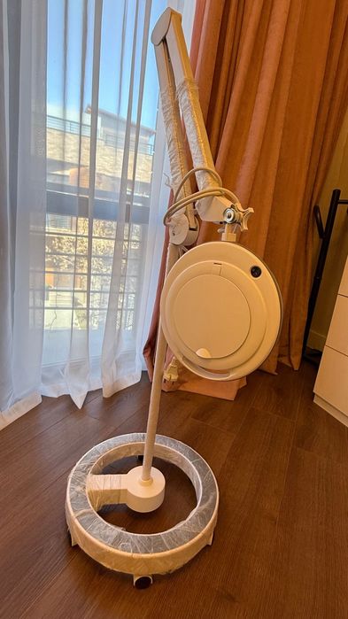 Продам лампу лупу