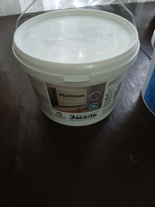 Продам краски  недорого