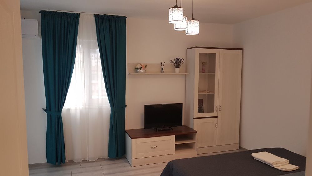 Cazare Regim Hotelier zona Nufărul