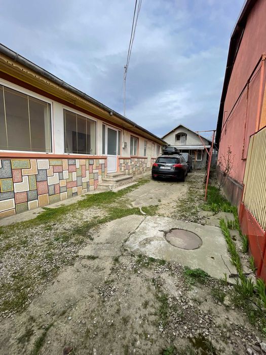 Casă de vânzare
