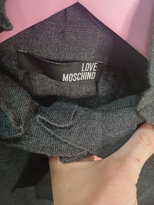 Оригинална жилетка LOVE MOSCHINO – размер S