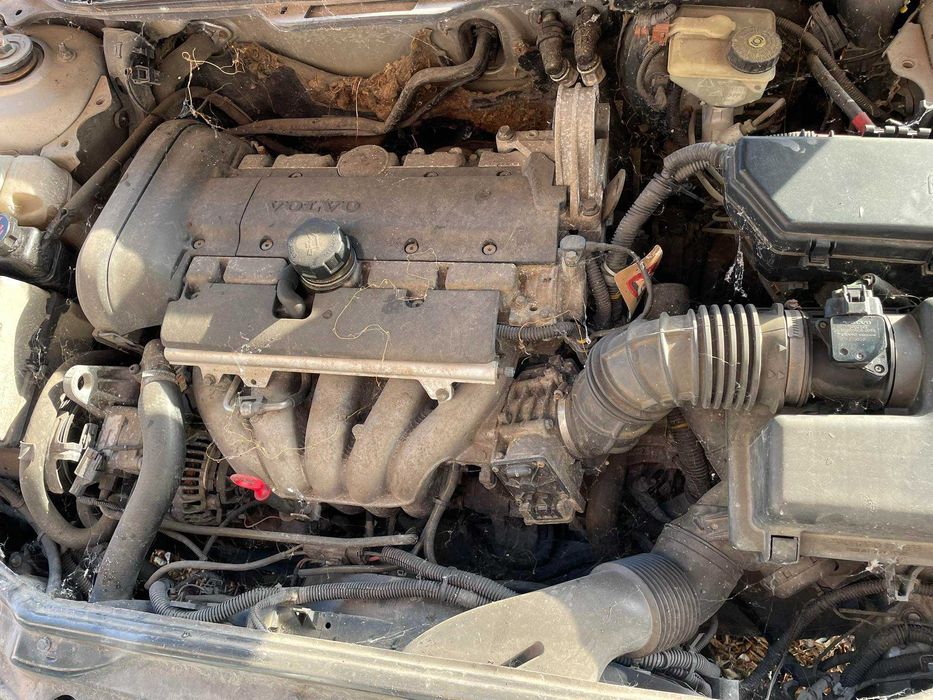 volvo v70 2.4 i на части волво в70