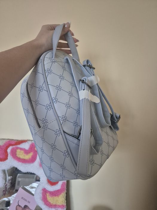 Нова дамска раница