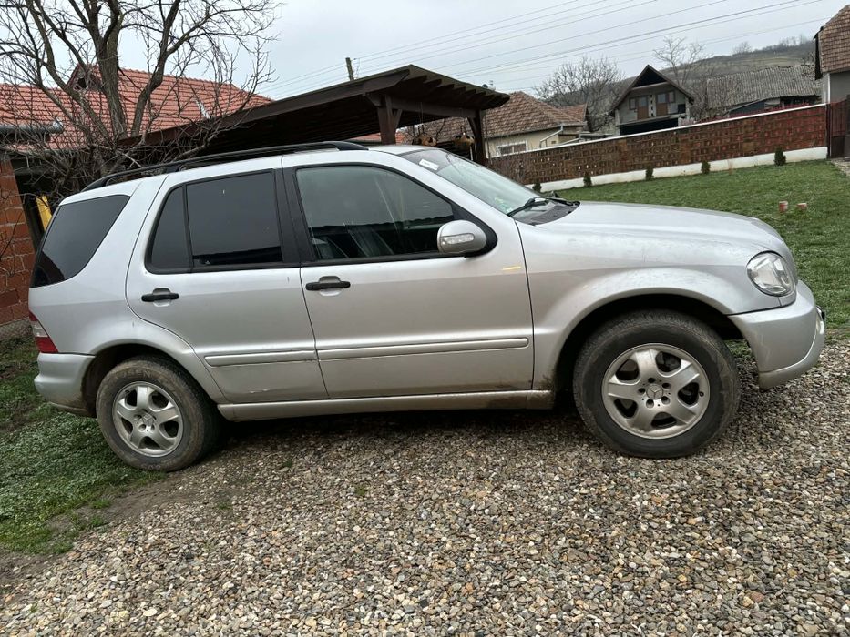 De vanzare Mercedes Ml 270(163w)