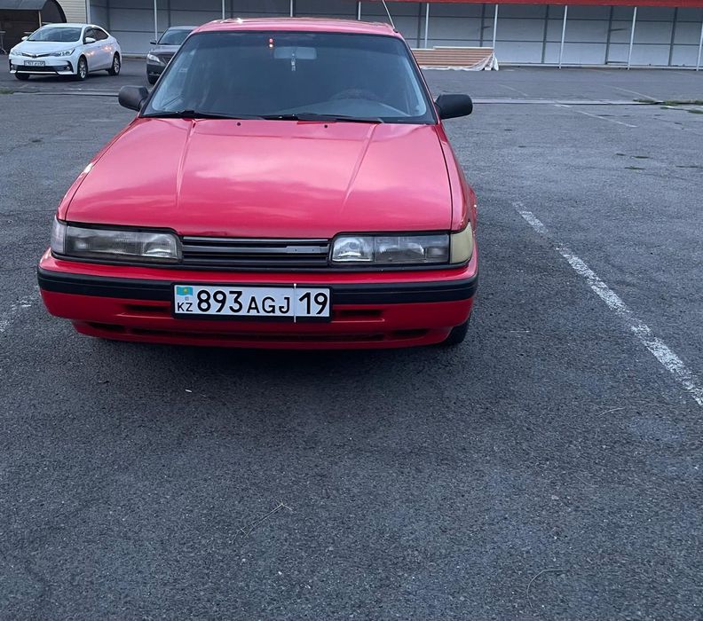 Продам машину Мазда 626