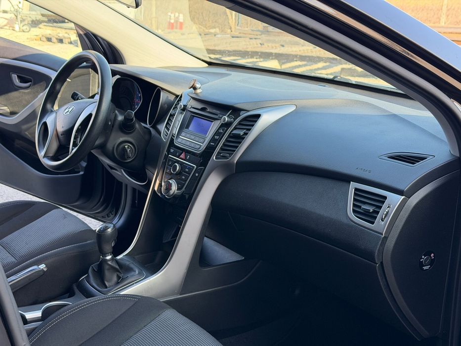 Hyundai i30 1.4 Benzina 2012