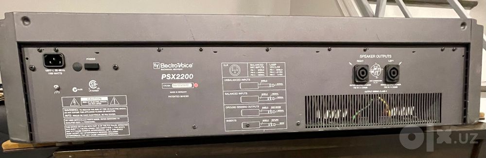 EV PSX2200 Power Mate mixer
