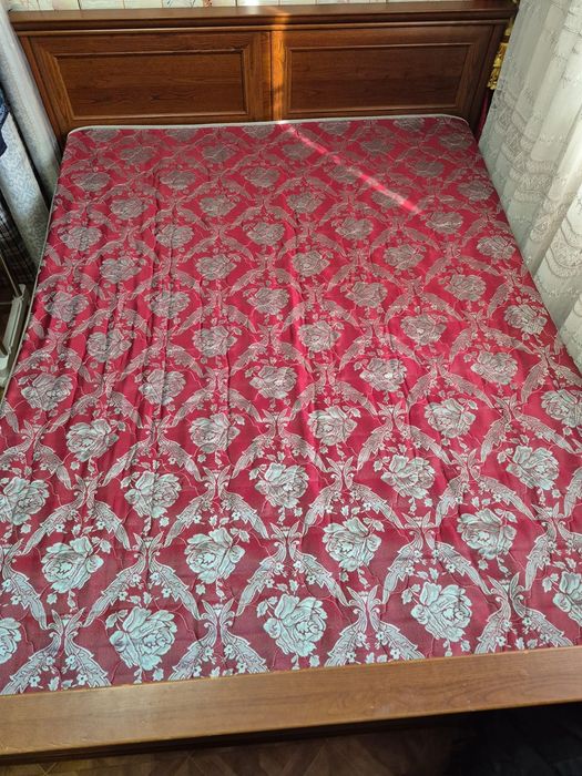Продам кровать в отличном состояние