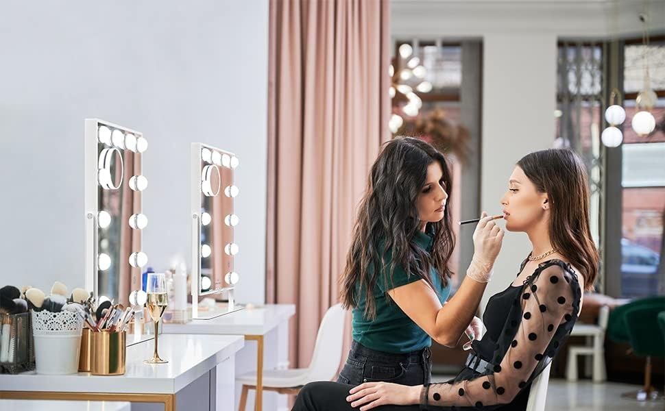 Гримьорско огледало Холивуд с вградено осветление, bluetooth, зарядно