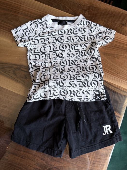 Dsquared2,guess,vilebrequin,john richmond lapin house дрехи