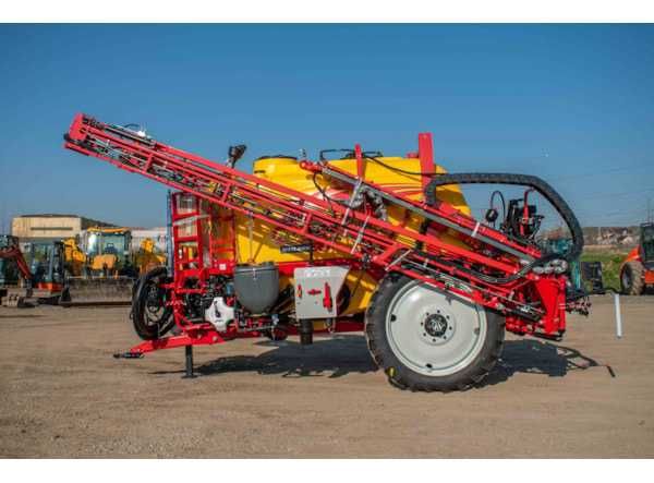 Masina de erbicidat tractata Projet Lord 3200 / BDL 24M (280/20) NOUA