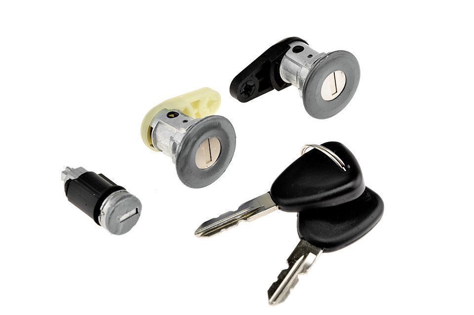 Set yale usa Dacia Logan 2004-Set 3 Buc., NTY EZC-RE-069