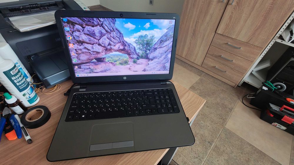 Продавам лаптоп HP 250 G3 15,6"