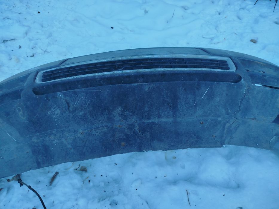 Продам передний бампер Ауди А4 б6