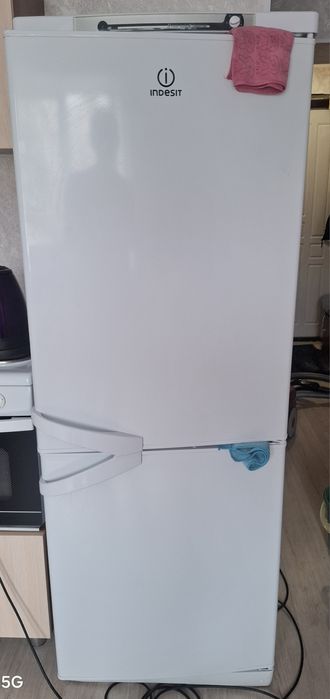 Продам холодильник