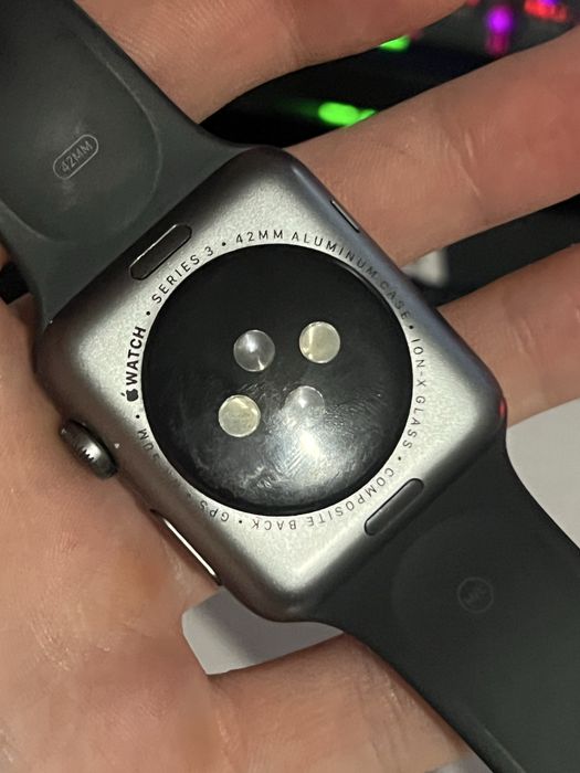 Продам эплвоч 3 / apple watch 3