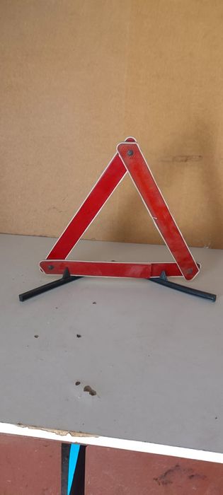 Продам разные аварийные знаки.