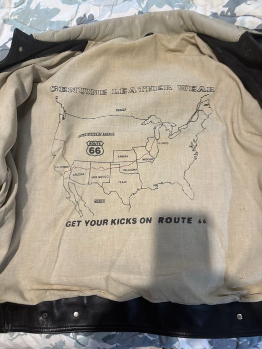 Продавам кожено яке