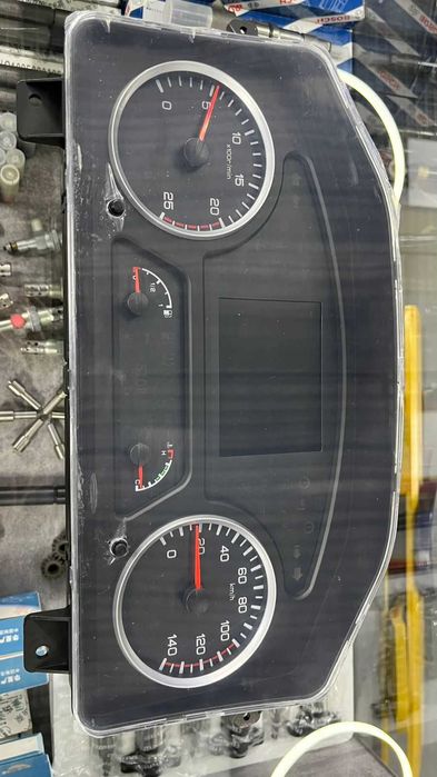 Запчасти на HOWO, SHACMAN