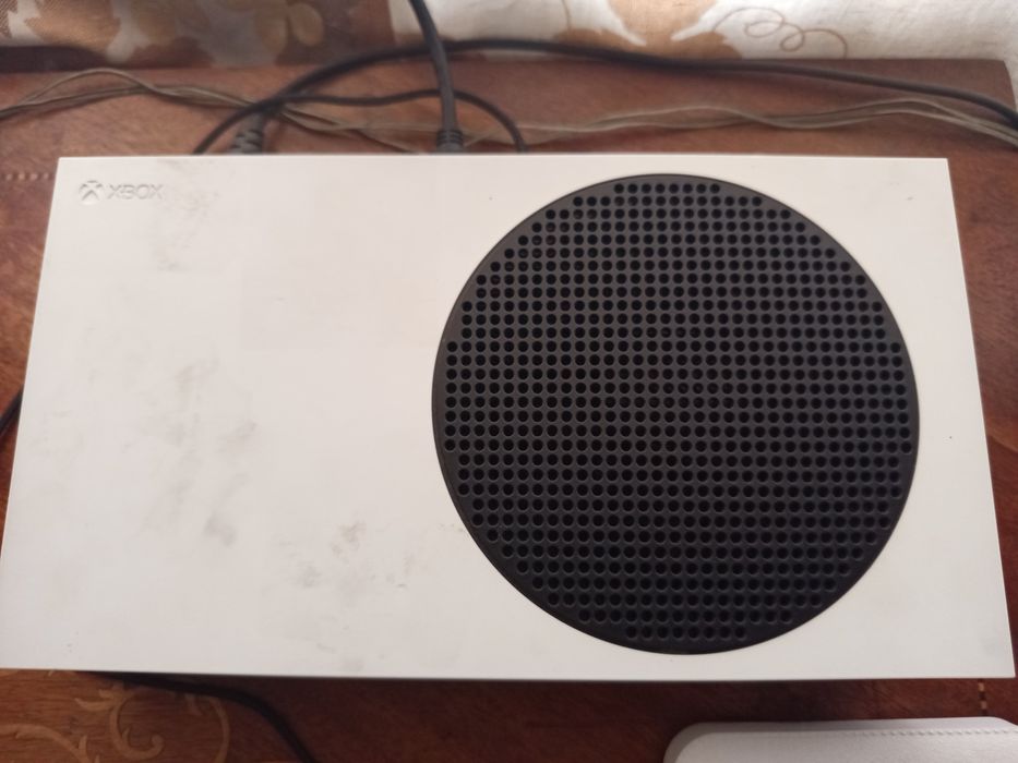 XBox Series S продам