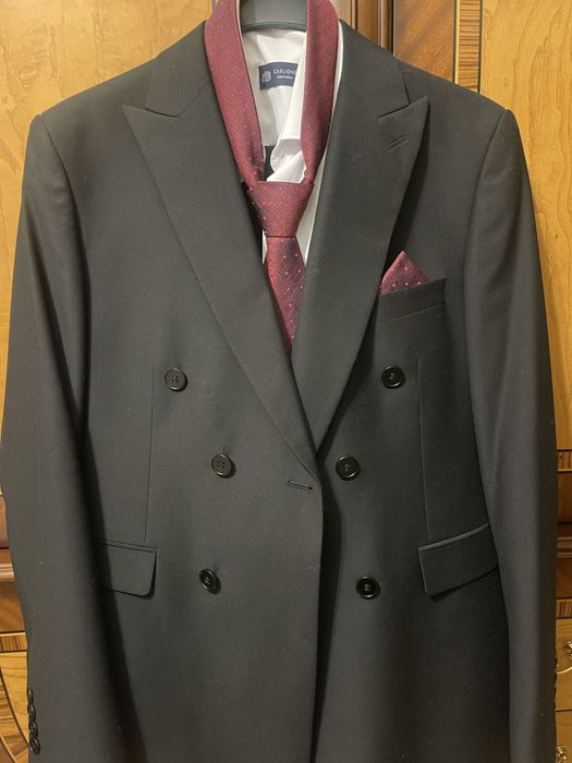 Костюм двубортый черный