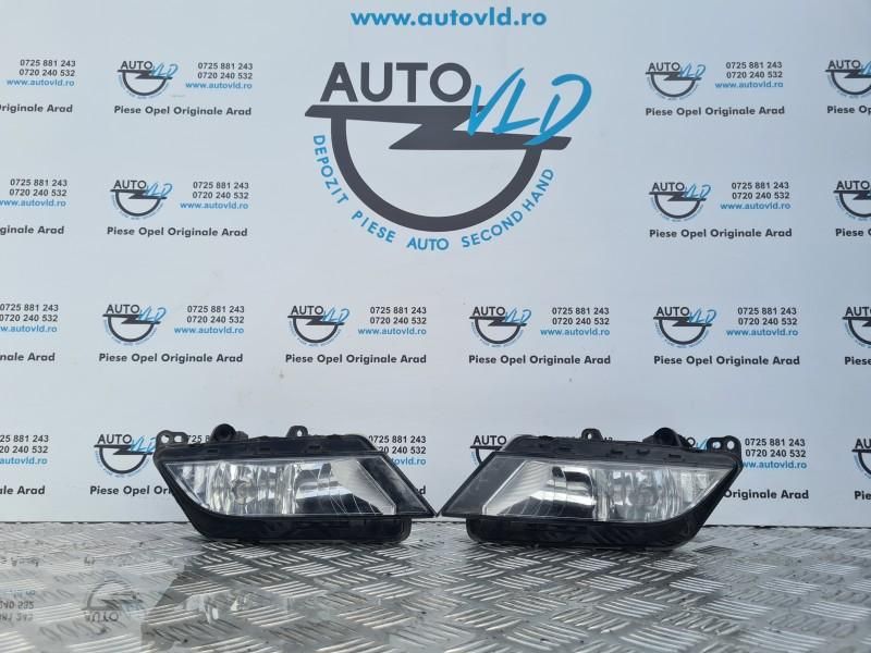 Proiector ceata stanga Seat Ibiza 4 facelift 6J