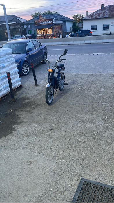 Scuter Piaggio bravo 49 cm
