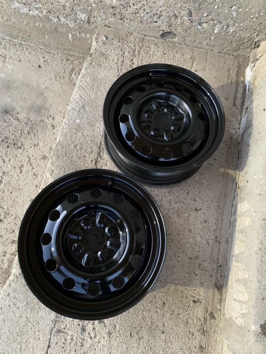 Продам штампованные диски r14